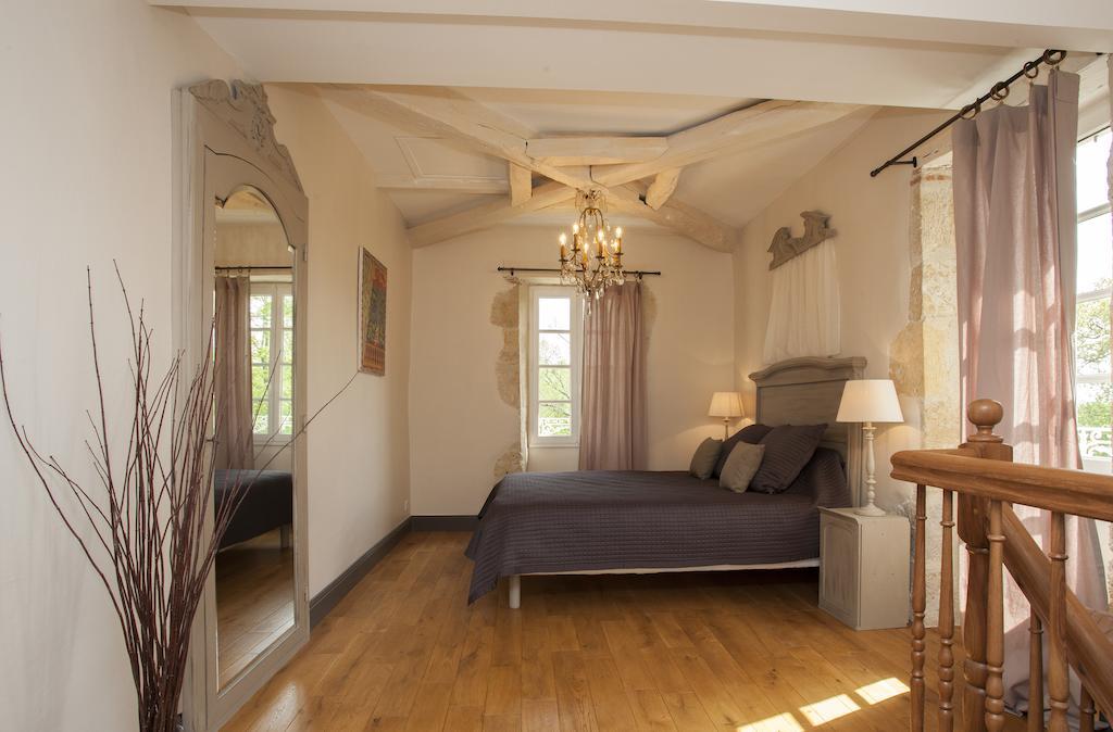 קונדום Maison D'Hotes De Charme Les Bruhasses חדר תמונה